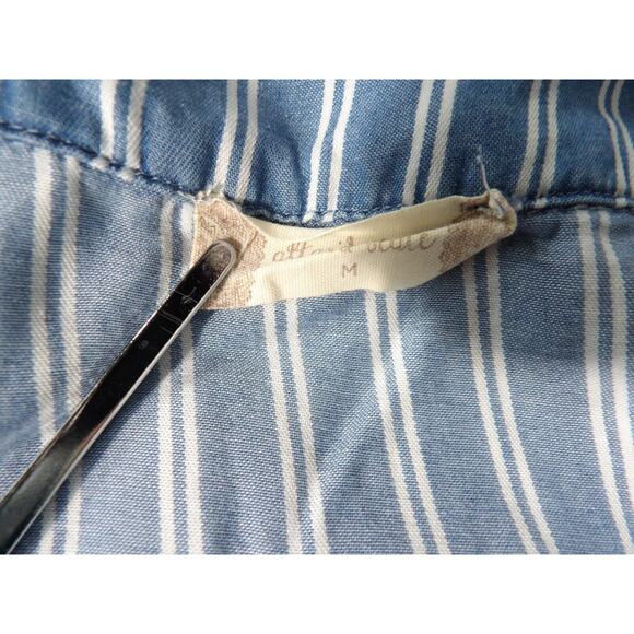 Altar'd State Medium Top Vest Blue White Vertical Stripe Tie Cinch Old Money - Picture 2 of 16